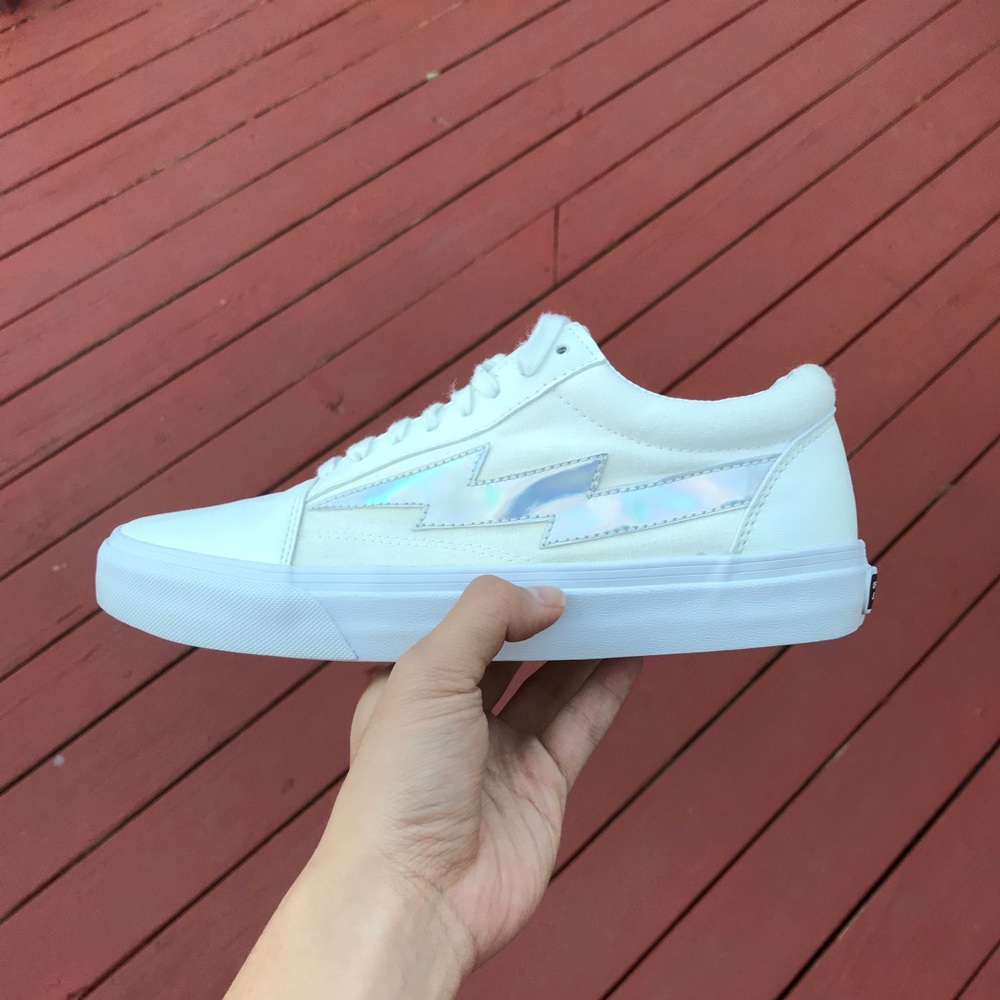 Revenge x Storm White Bolt